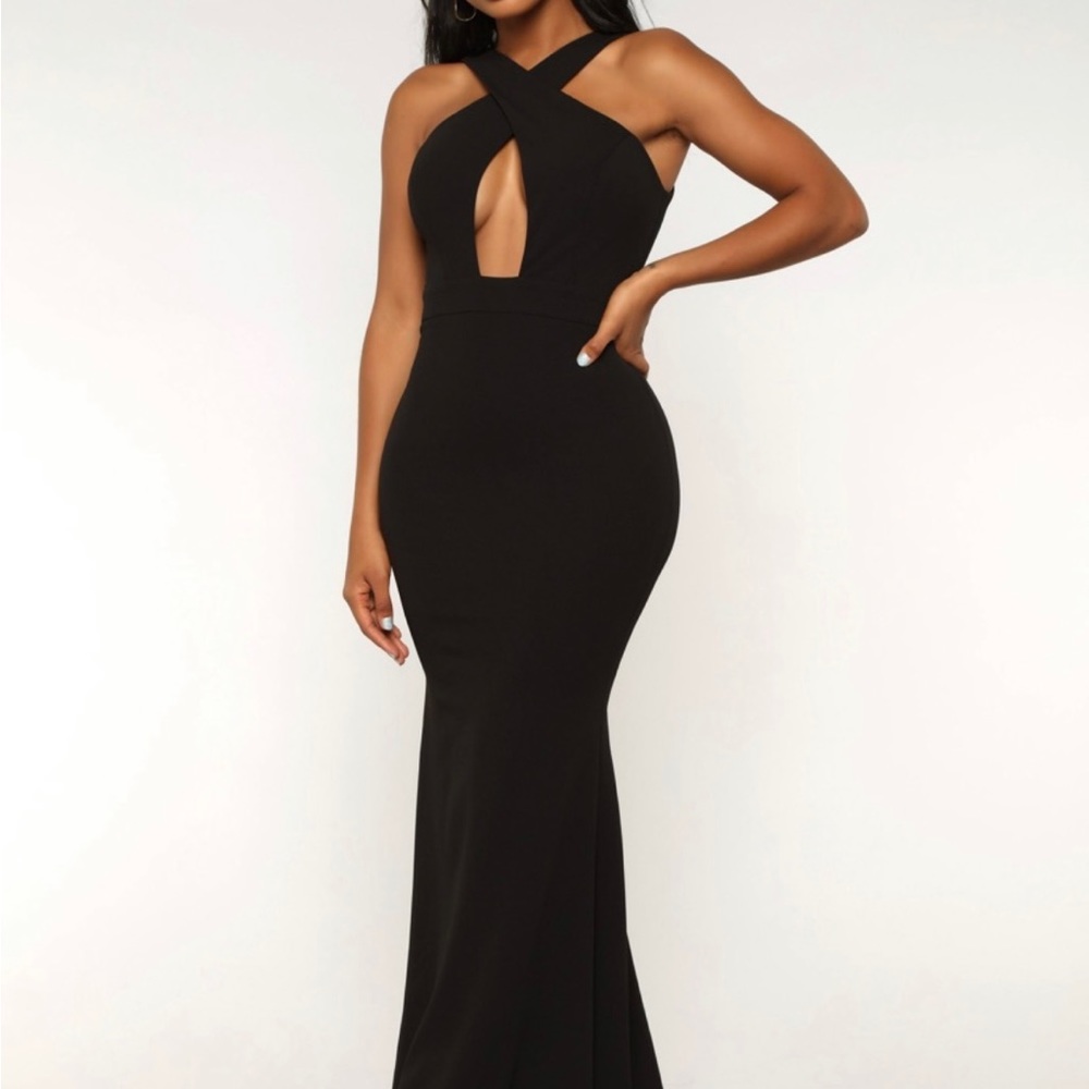 Long, sexy, formal black dress. Great for wedding guest!